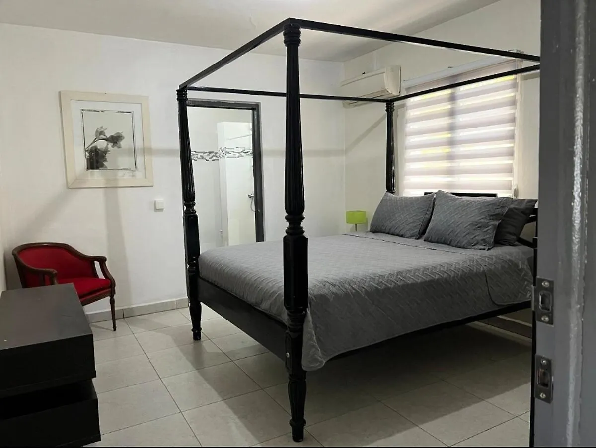 Holiday home Spacious 3 Bedroom 2 Bathroom Marigot Home